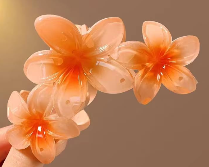 Triflower Hair Claw